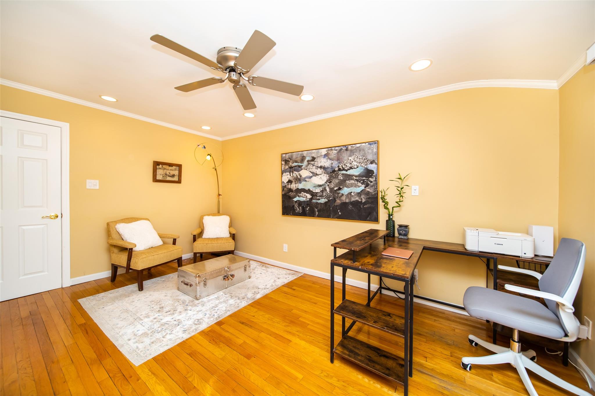 24 Delaware Avenue, Jericho, New York image 6