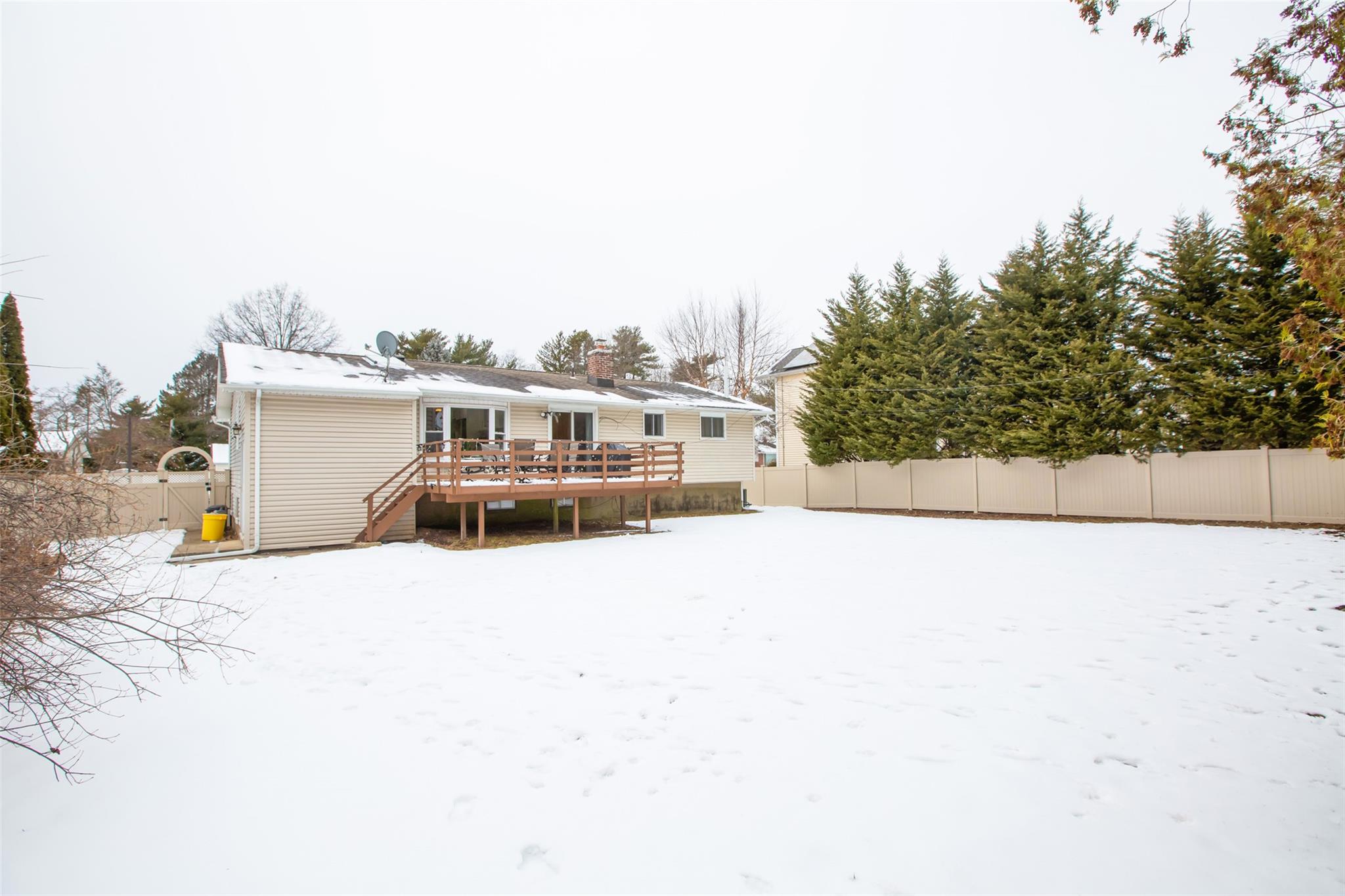 24 Delaware Avenue, Jericho, New York image 14