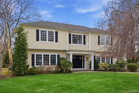 32 Highfield Lane East Hills NY 11577