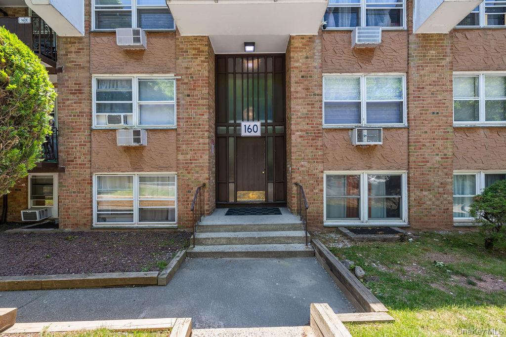 160 E Kearsing Parkway