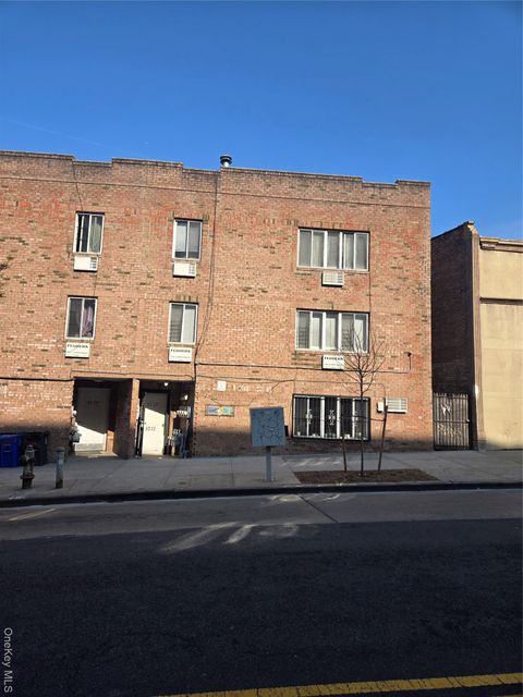 1011 Boston Road Bronx NY 10456