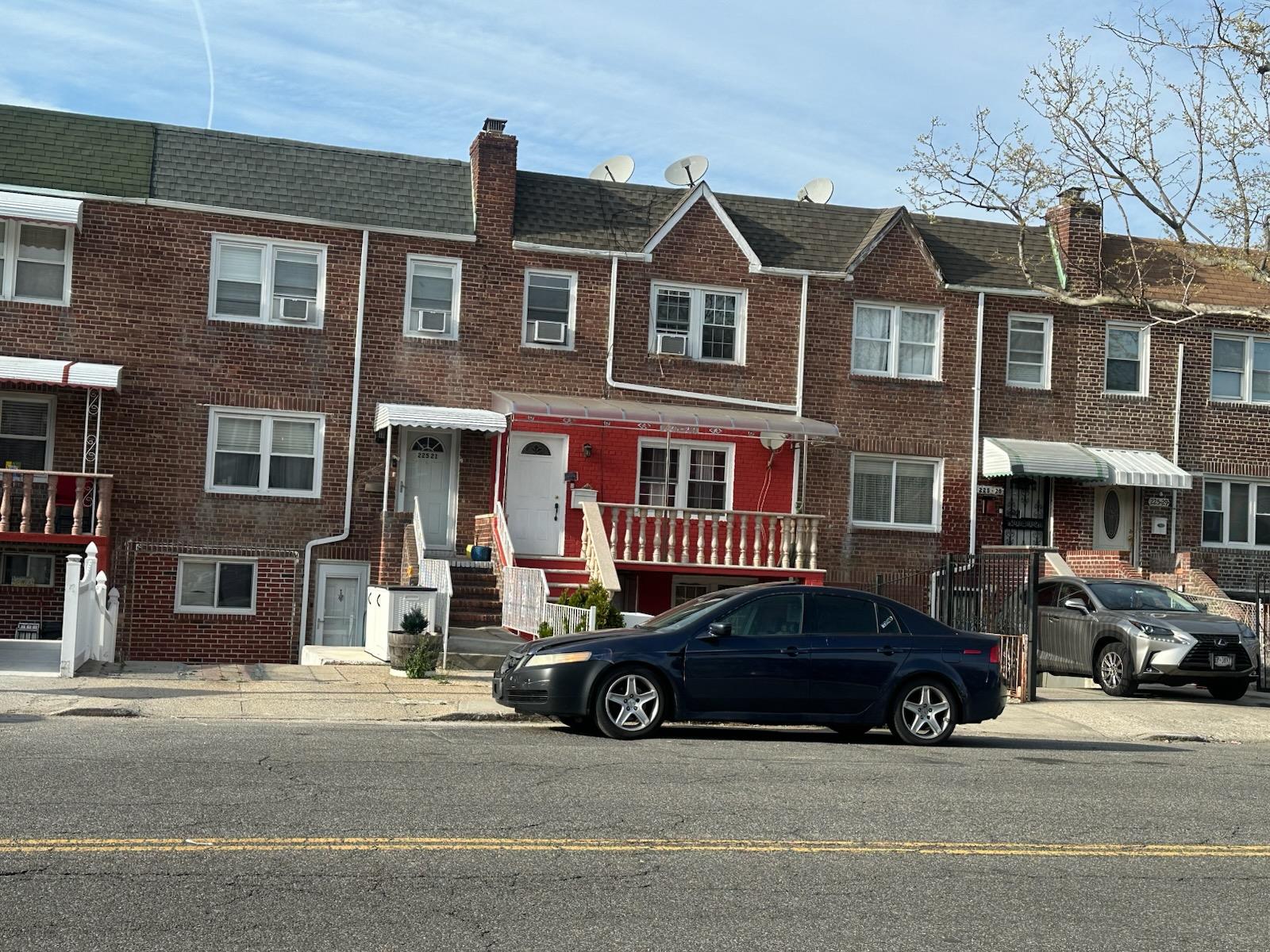 Property for Sale at Murdock Avenue Ave, Queens Village, Queens, NY - Bedrooms: 3 
Bathrooms: 2.5 
Rooms: 6  - $799,000