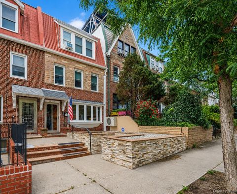 Photo of 2059 33rd Street, Astoria, NY 11105 (MLS # 1006210)