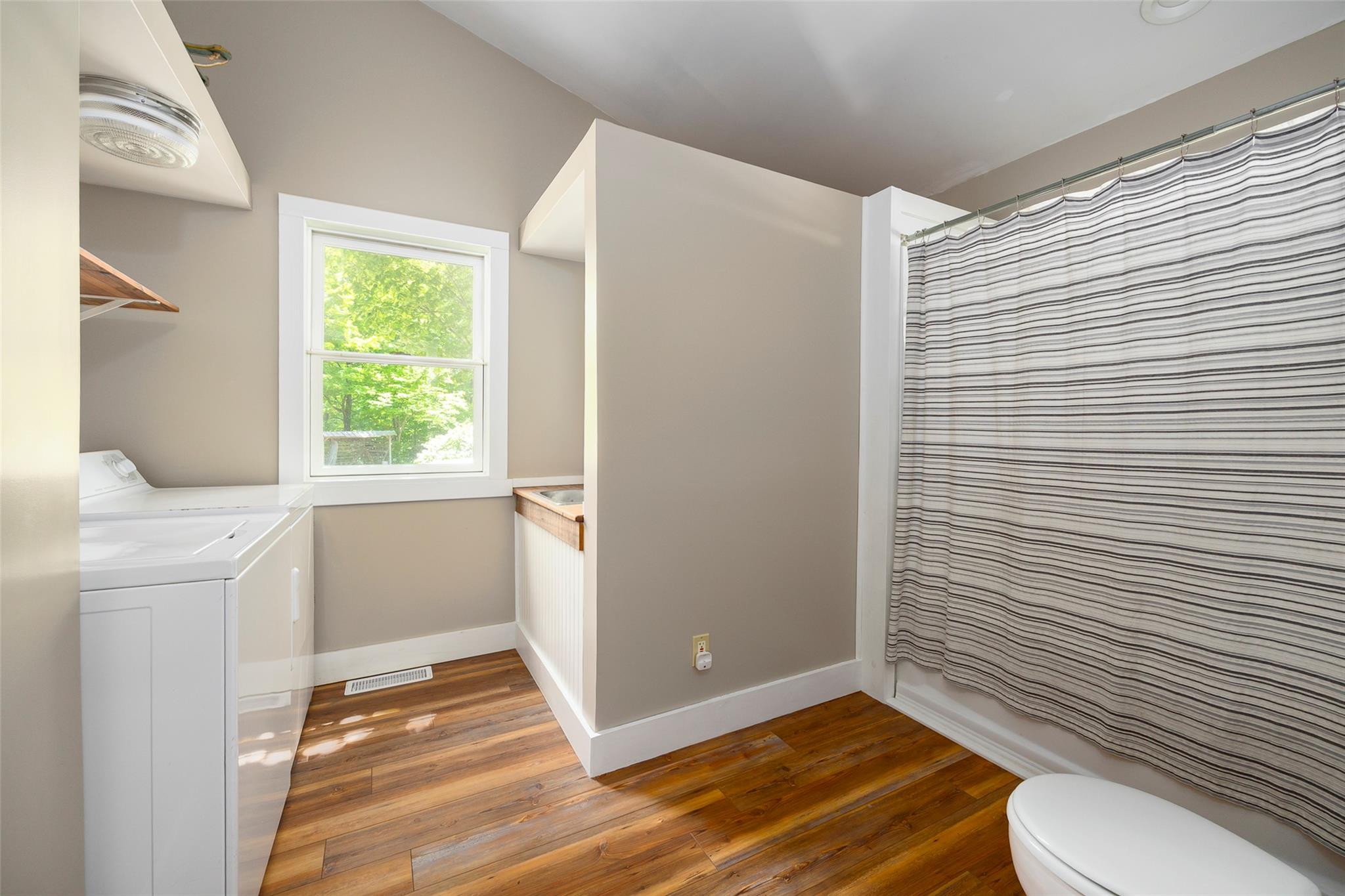 107 Near Road, Red Hook, New York image 30