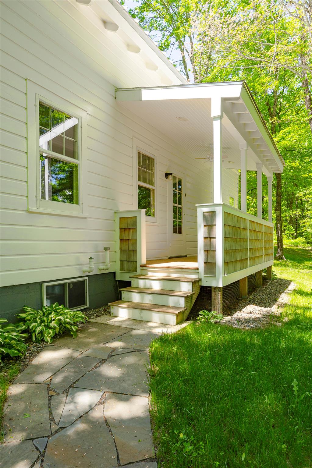107 Near Road, Red Hook, New York image 12