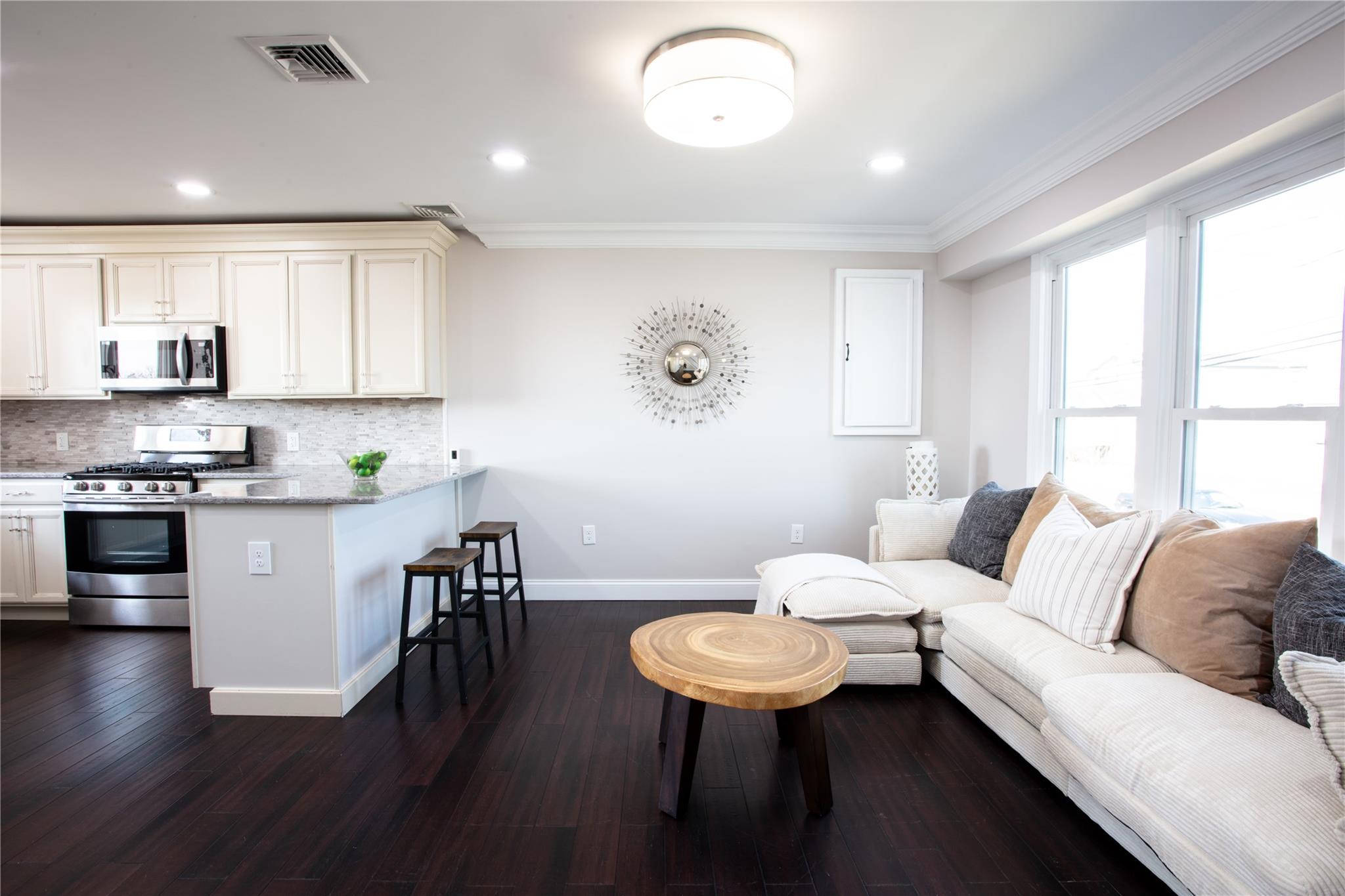 102 Surf Road, Lindenhurst, New York image 23