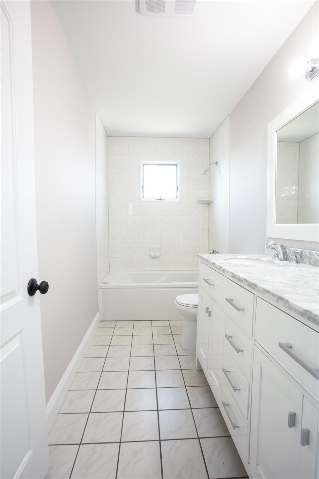 102 Surf Road, Lindenhurst, New York image 19