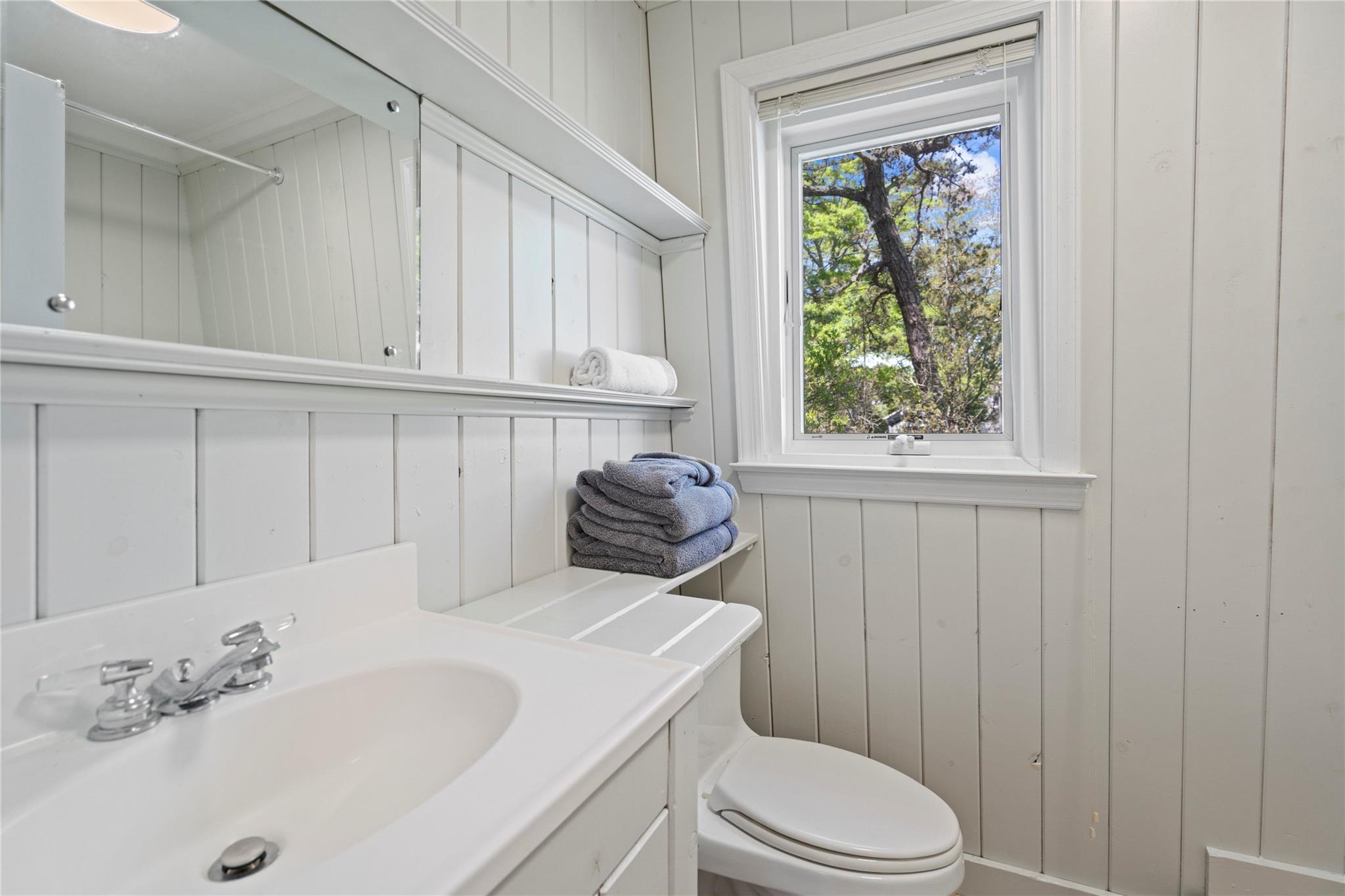55 West End Avenue, East Quogue, New York image 18