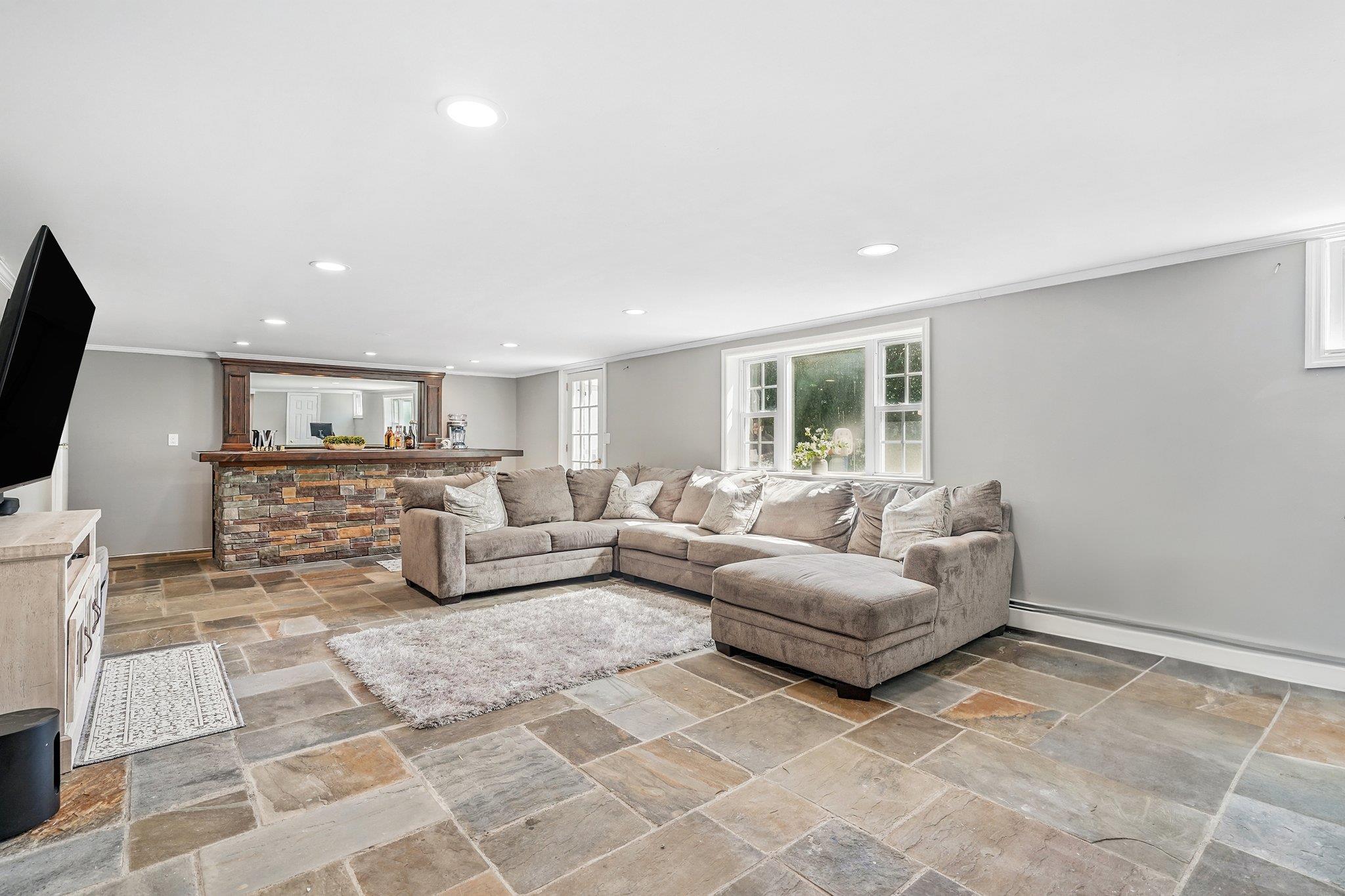21 Boniello Drive, Mahopac, New York image 24