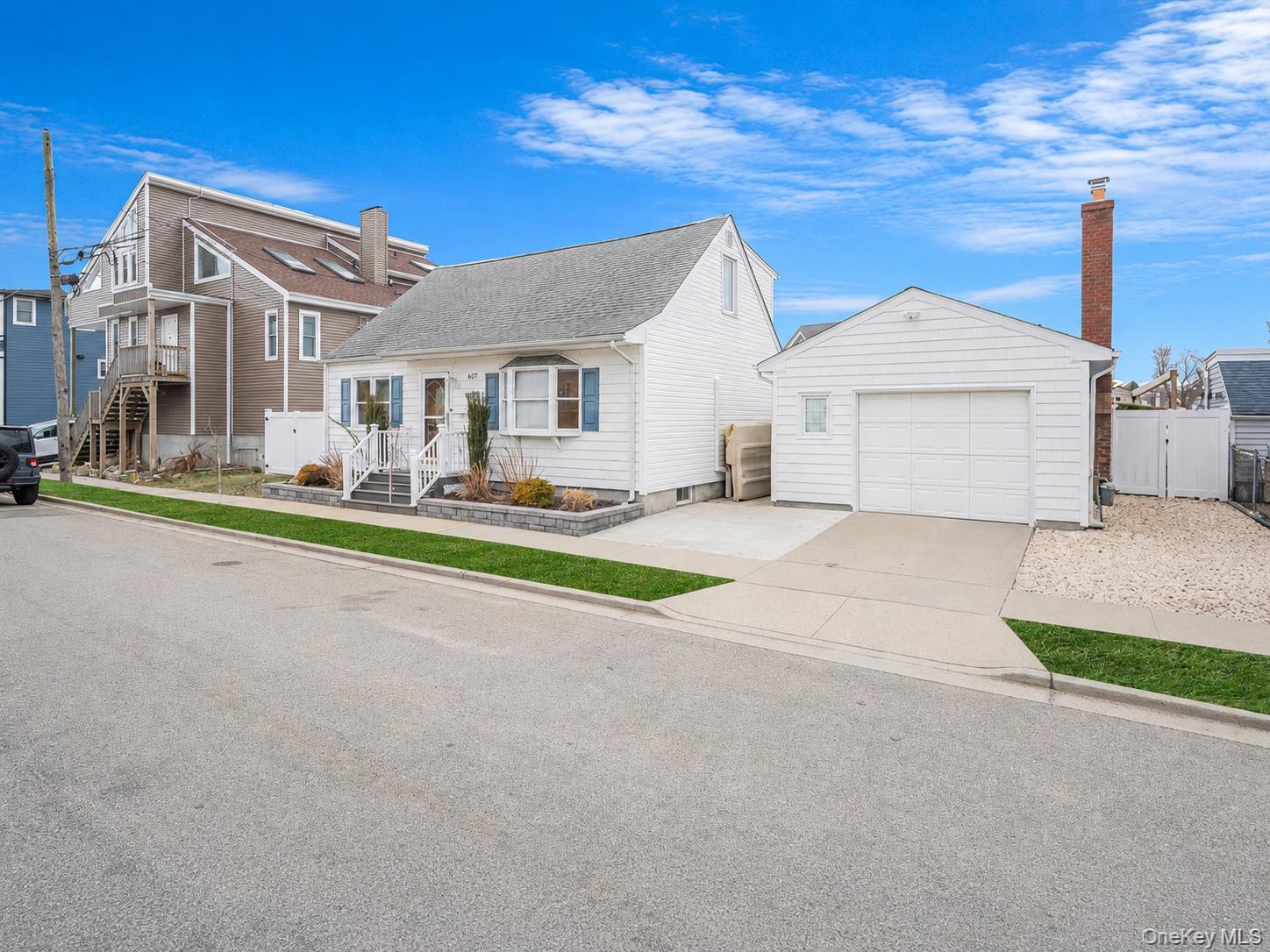 677 S 9th Street - Photo 2