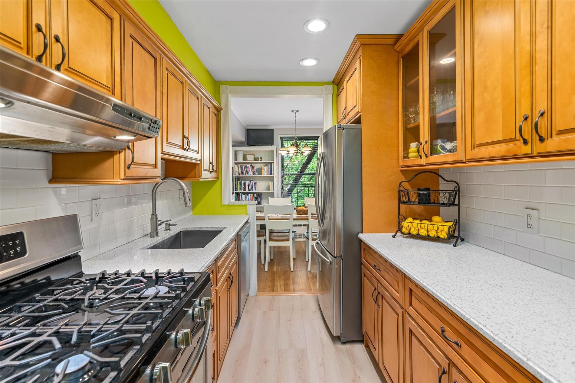 Property for Sale at 153rd Avenue 3M, Howard Beach, Queens, NY - Bedrooms: 1 
Bathrooms: 1 
Rooms: 4  - $232,500