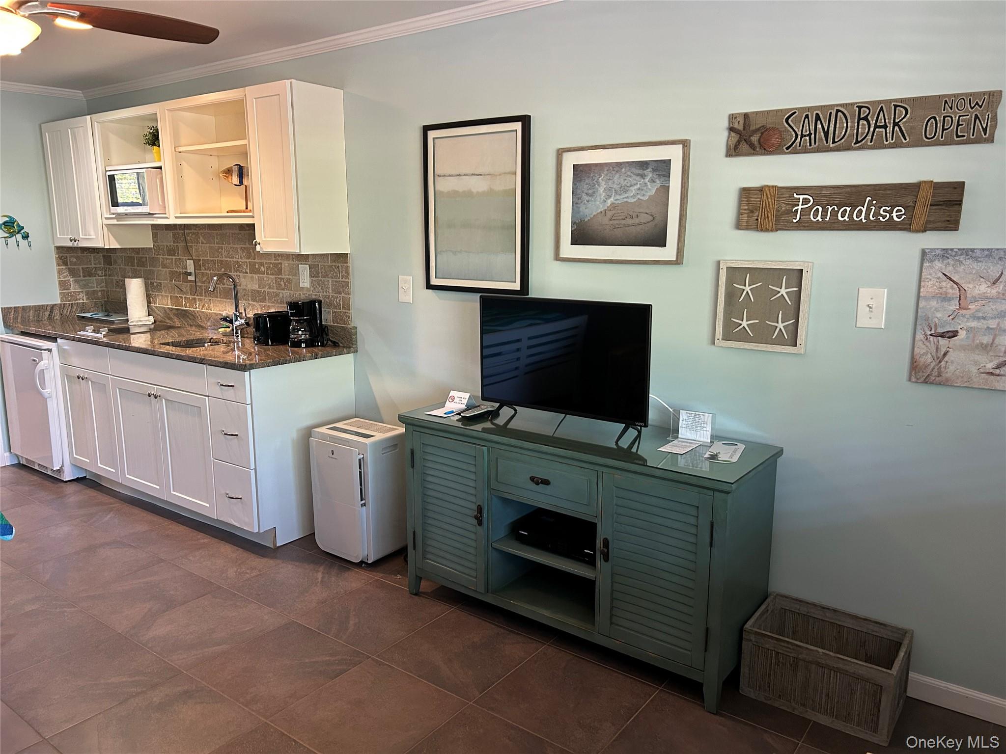 2136 Montauk 120