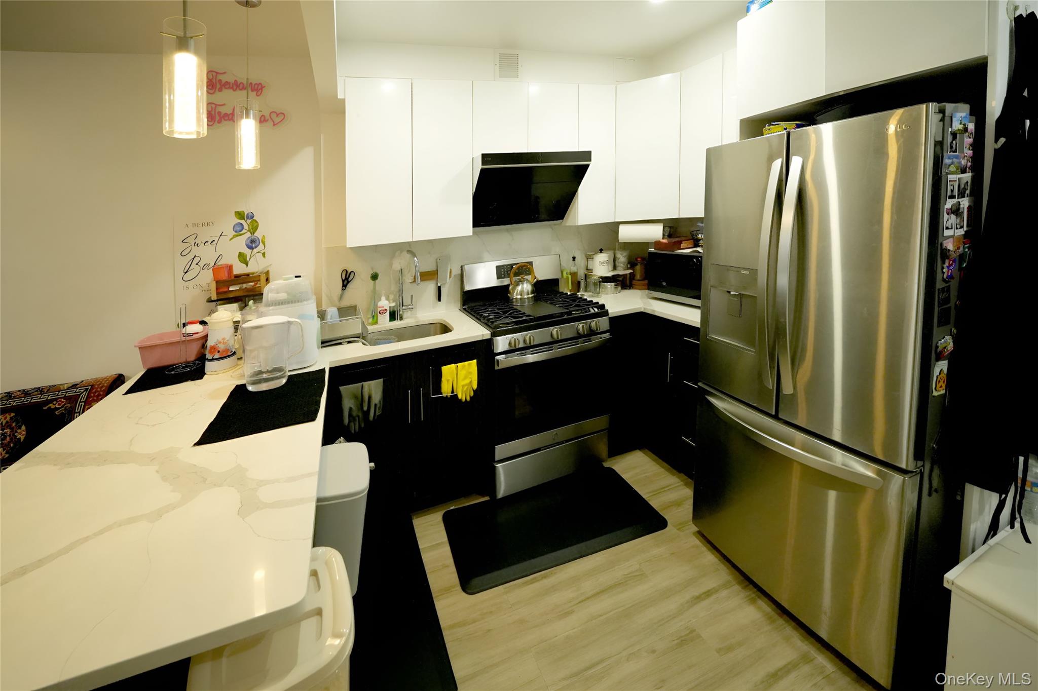 7065 Queens Boulevard 8J