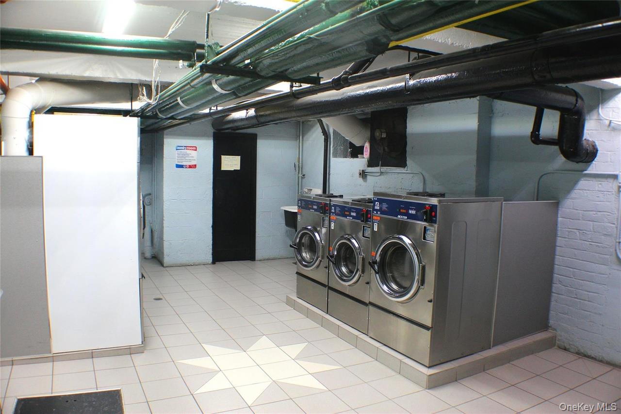 112-24 Northern Boulevard 4A