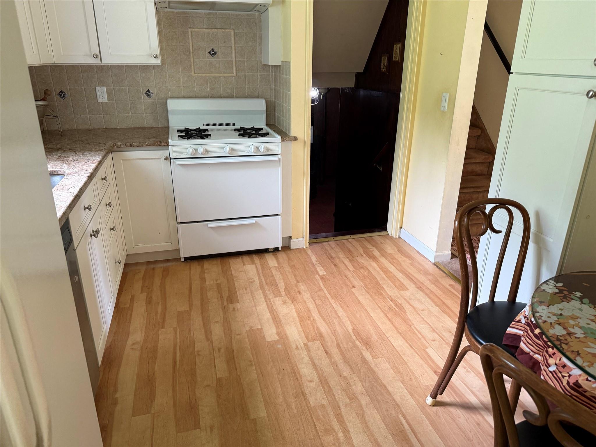 14 Kenwood Lane, New City, New York image 7
