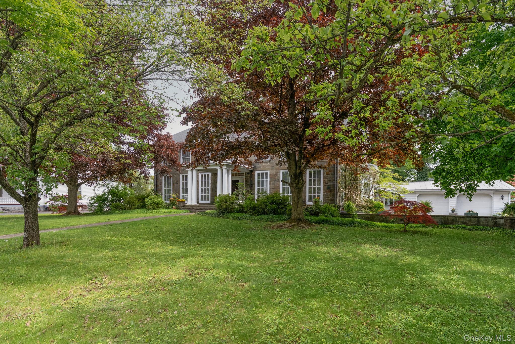 322 Albany Avenue