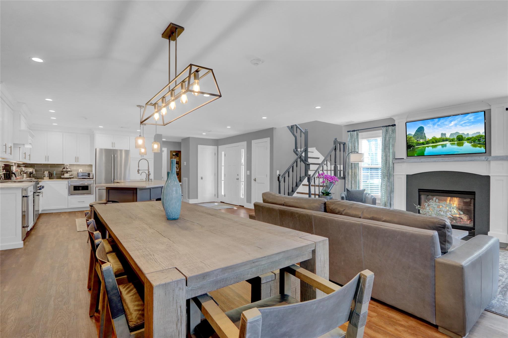 90 Erik Drive, East Setauket, New York image 19