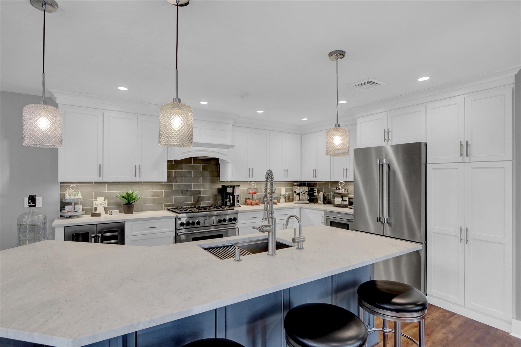90 Erik Drive, East Setauket, New York image 16