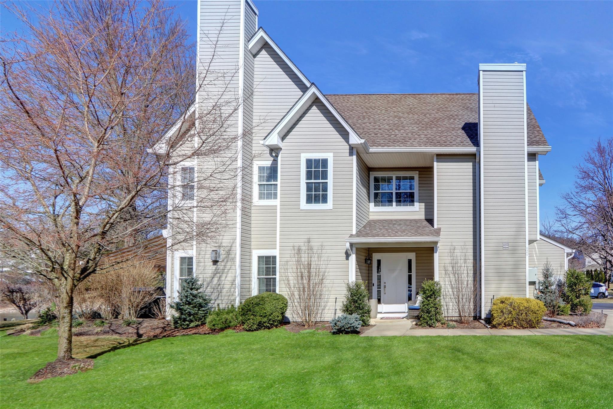 90 Erik Drive, East Setauket, New York image 32