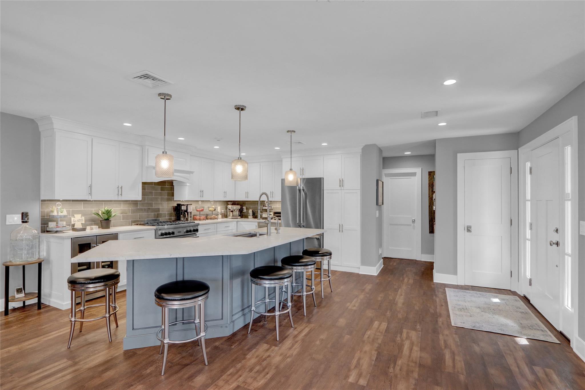 90 Erik Drive, East Setauket, New York image 14