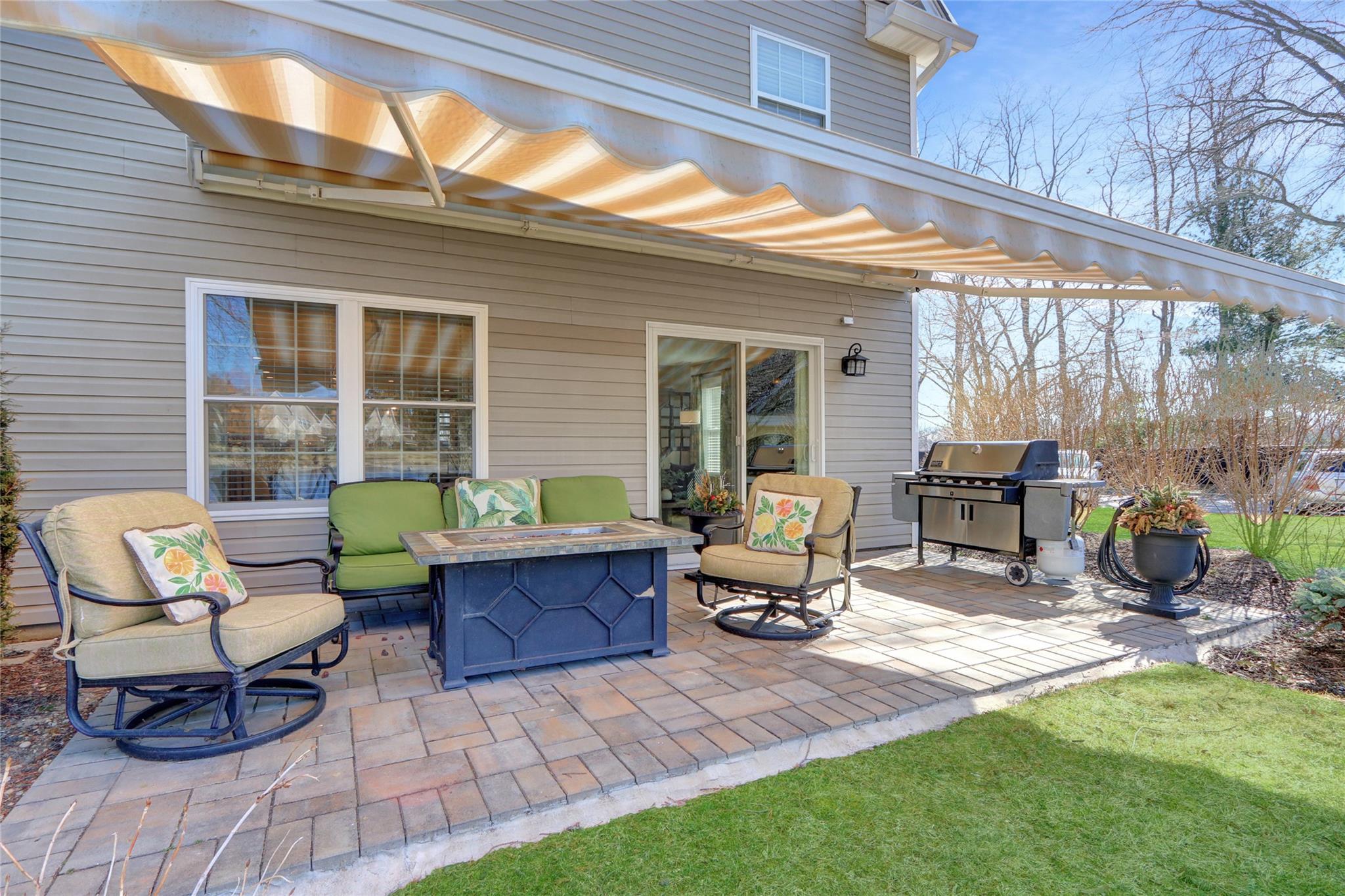 90 Erik Drive, East Setauket, New York image 7