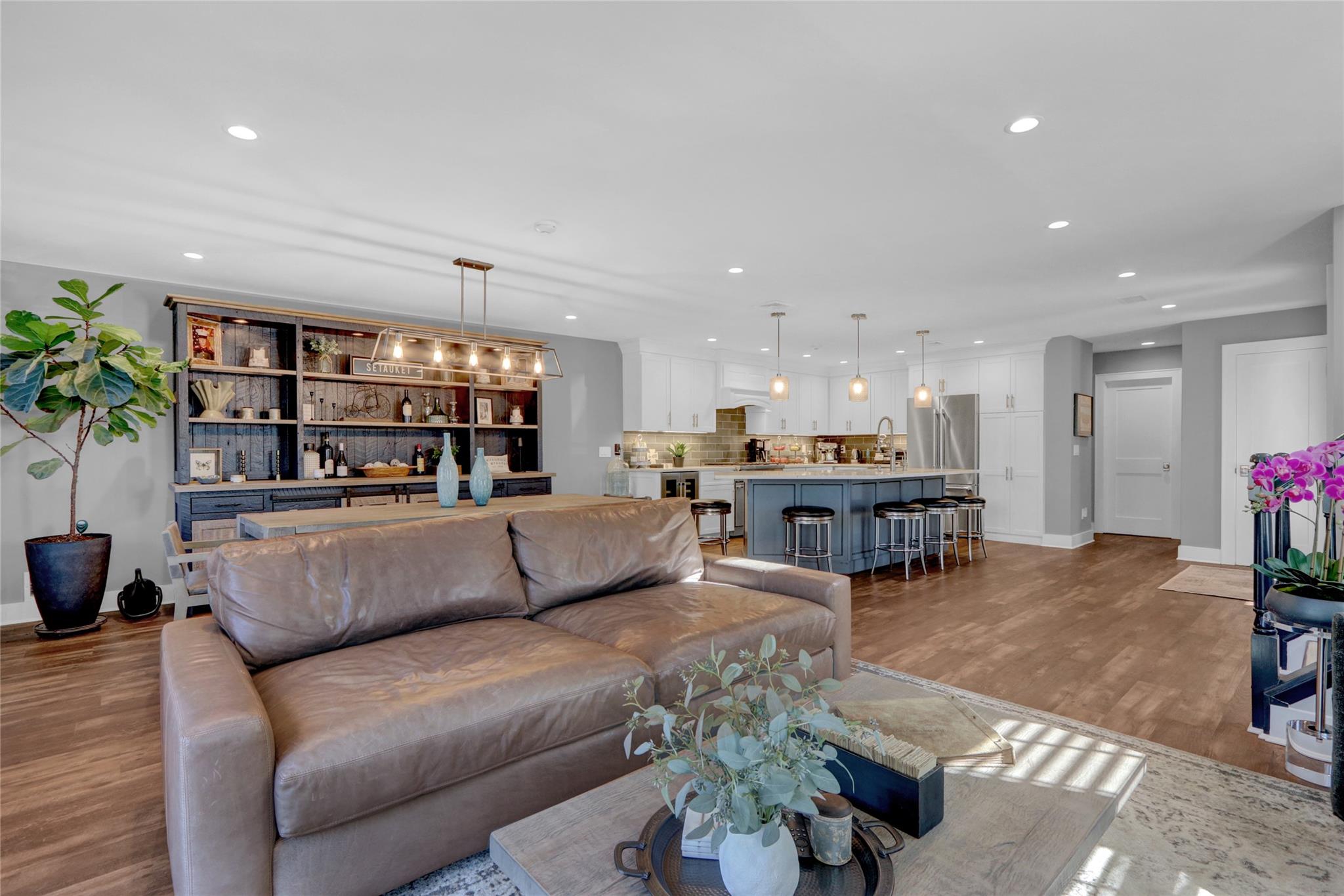 90 Erik Drive, East Setauket, New York image 13