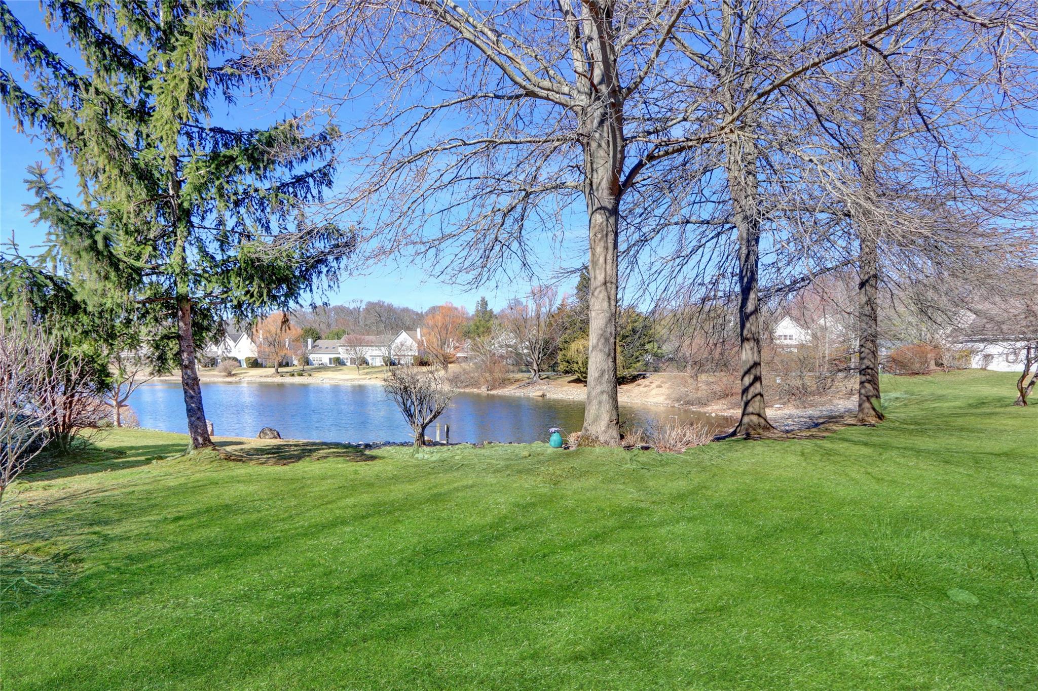 90 Erik Drive, East Setauket, New York image 4