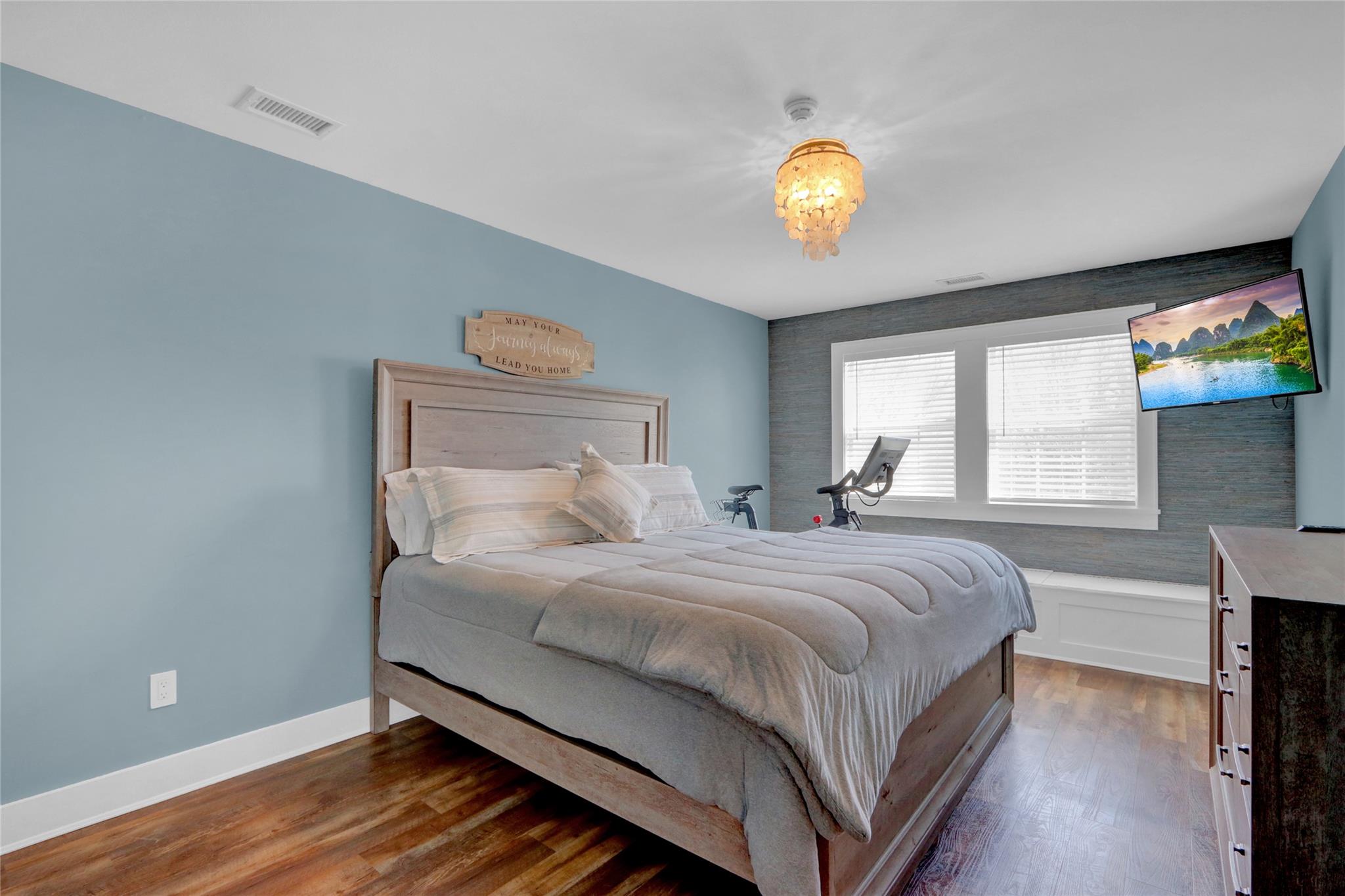90 Erik Drive, East Setauket, New York image 29