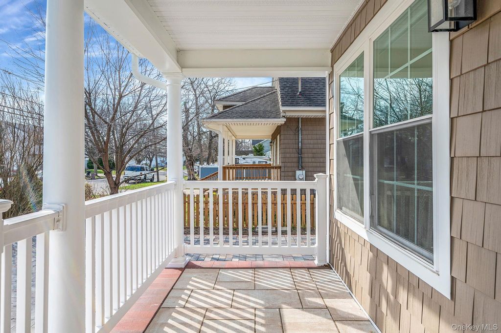 Photo of 28 Vanderbilt Avenue, Babylon, NY 11702 (MLS # 979248)