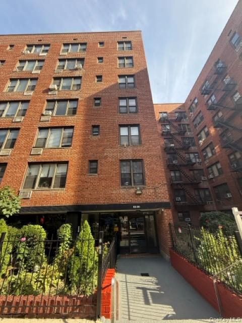 Photo of 83-30 Vietor Avenue #617, Elmhurst, NY 11373 (MLS # 927951)