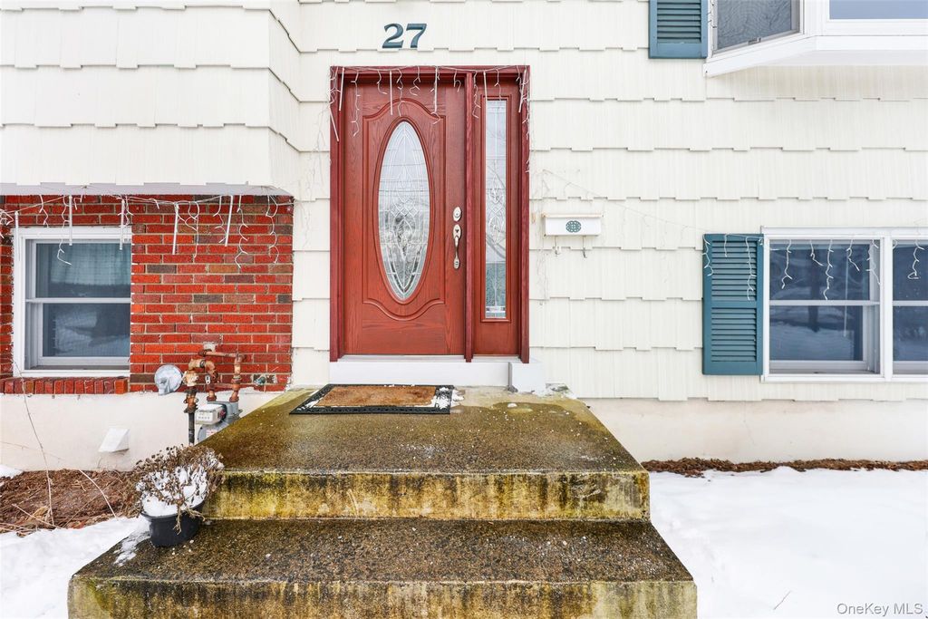 Photo of 27 Rinne Road, Nanuet, NY 10954 (MLS # 944949)