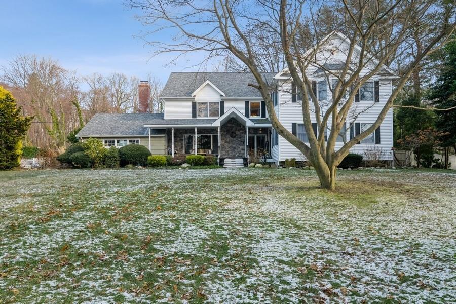 8 Green Acre Lane, North Port, New York image 1
