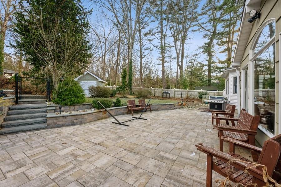 8 Green Acre Lane, North Port, New York image 33