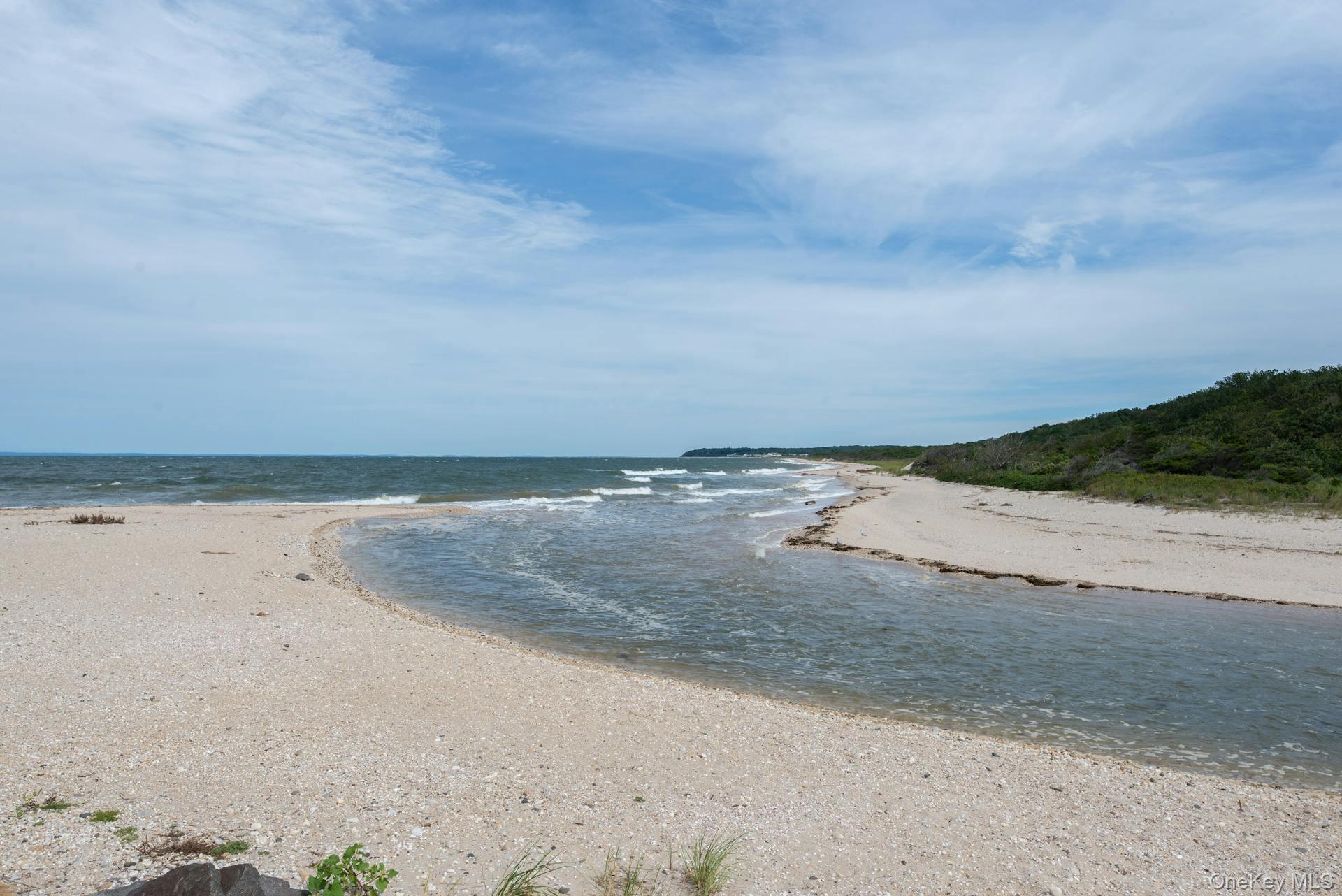 4760 Blue Horizon Bluffs