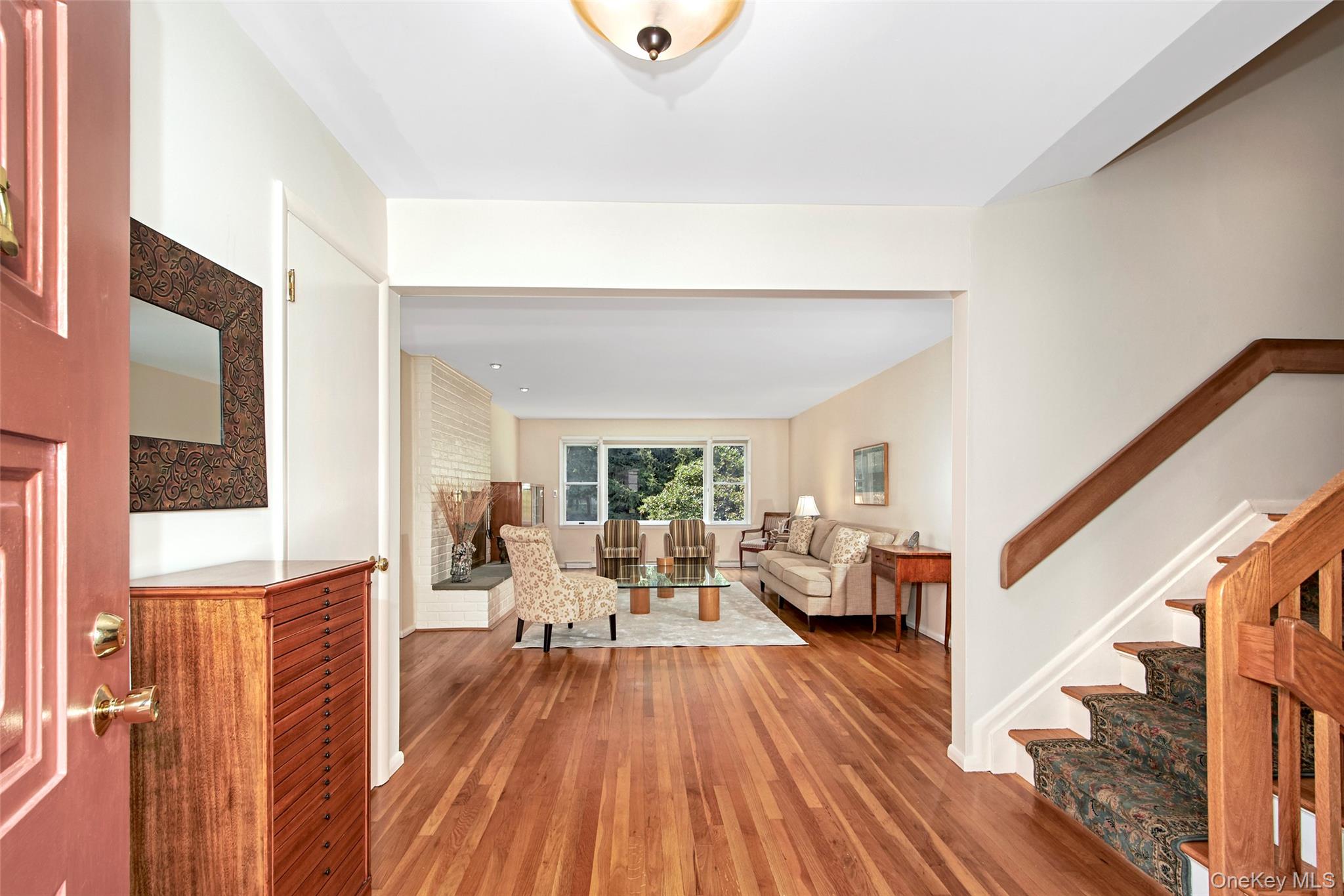 Briarcliff Manor, New York 10510, United States, 4 Bedrooms Bedrooms, ,4 BathroomsBathrooms,Residential,Active,182915