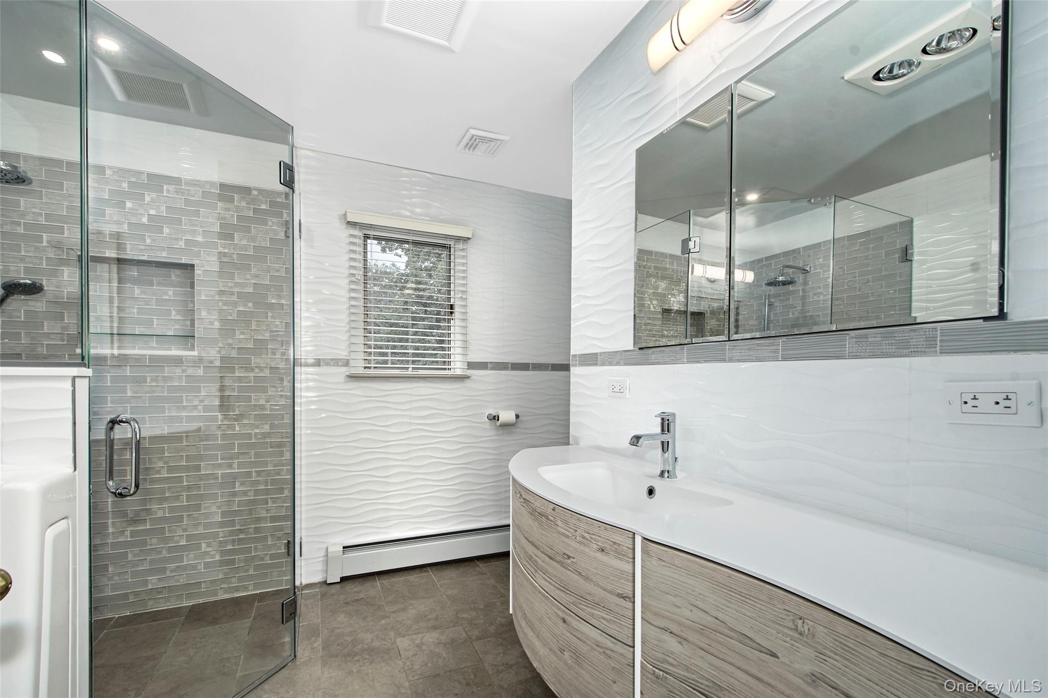 Briarcliff Manor, New York 10510, United States, 4 Bedrooms Bedrooms, ,4 BathroomsBathrooms,Residential,Active,182915