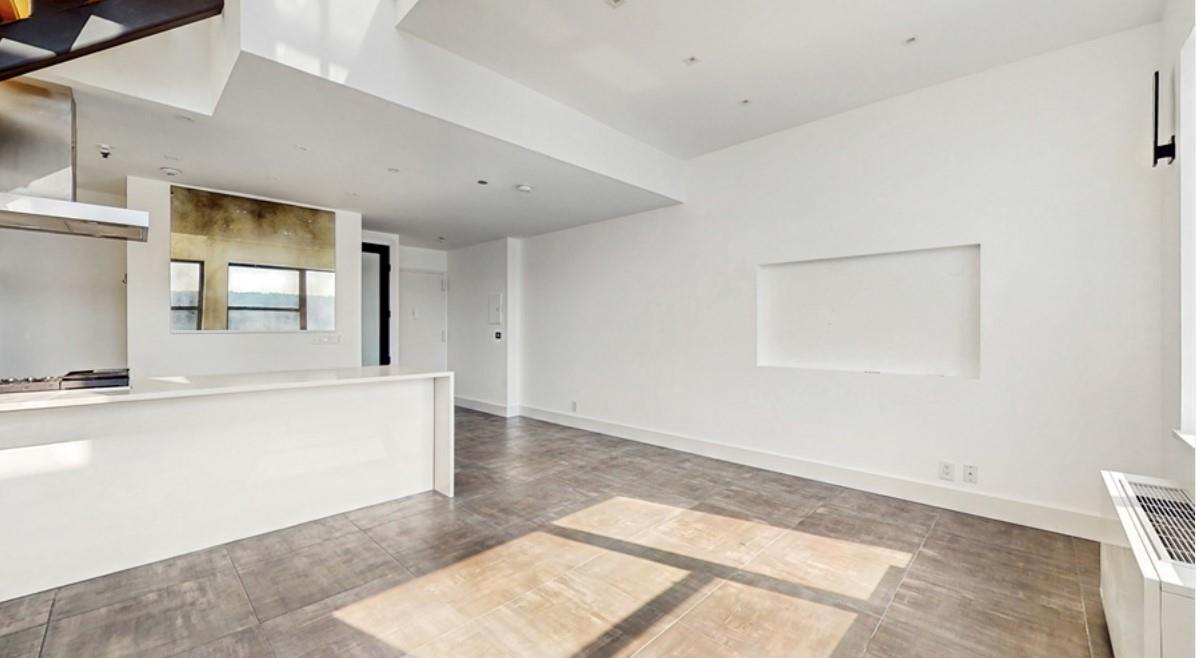 23 Water Grant Street 10D