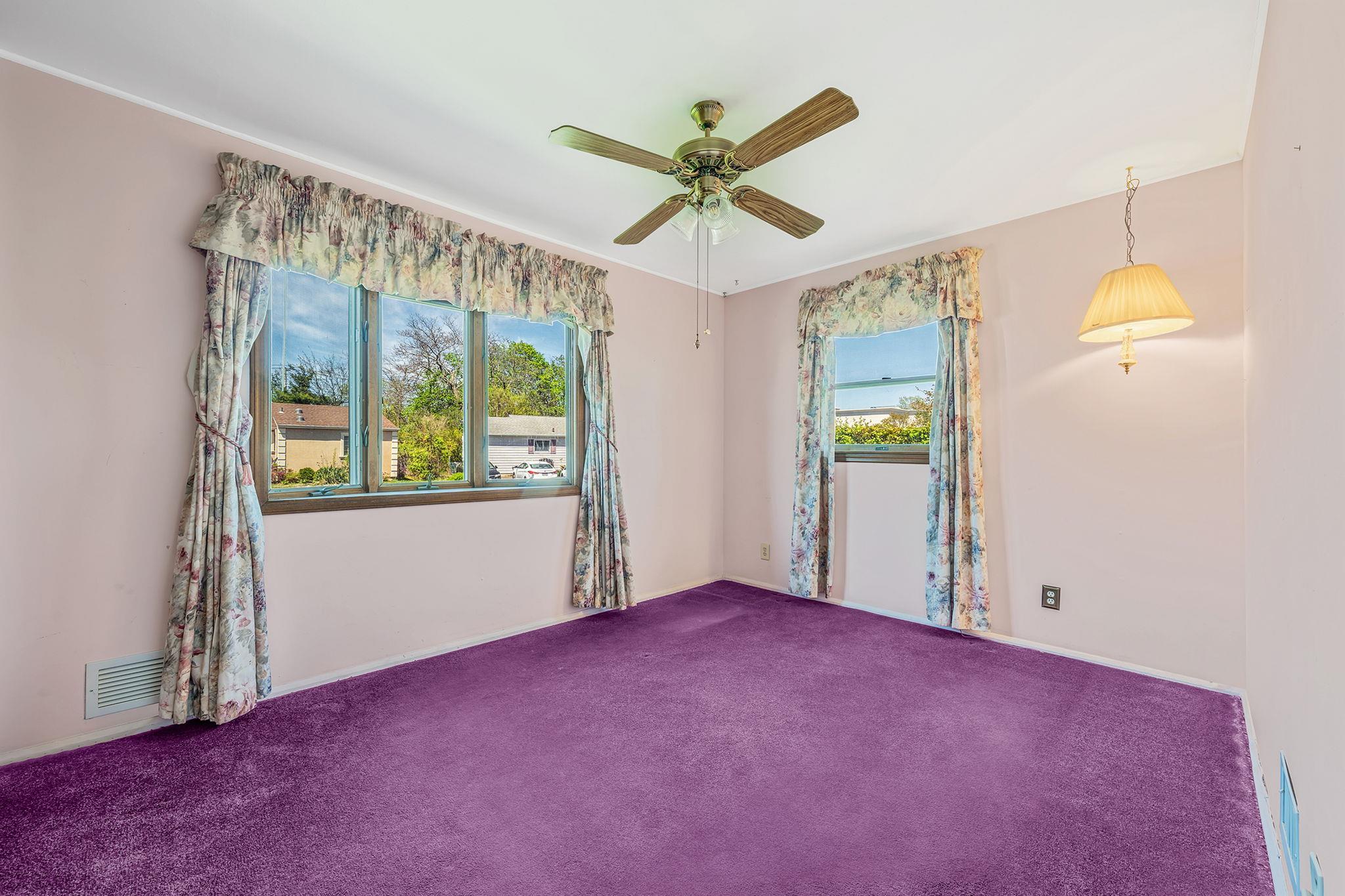 19 Cynthia Lane, Plainview, New York image 16