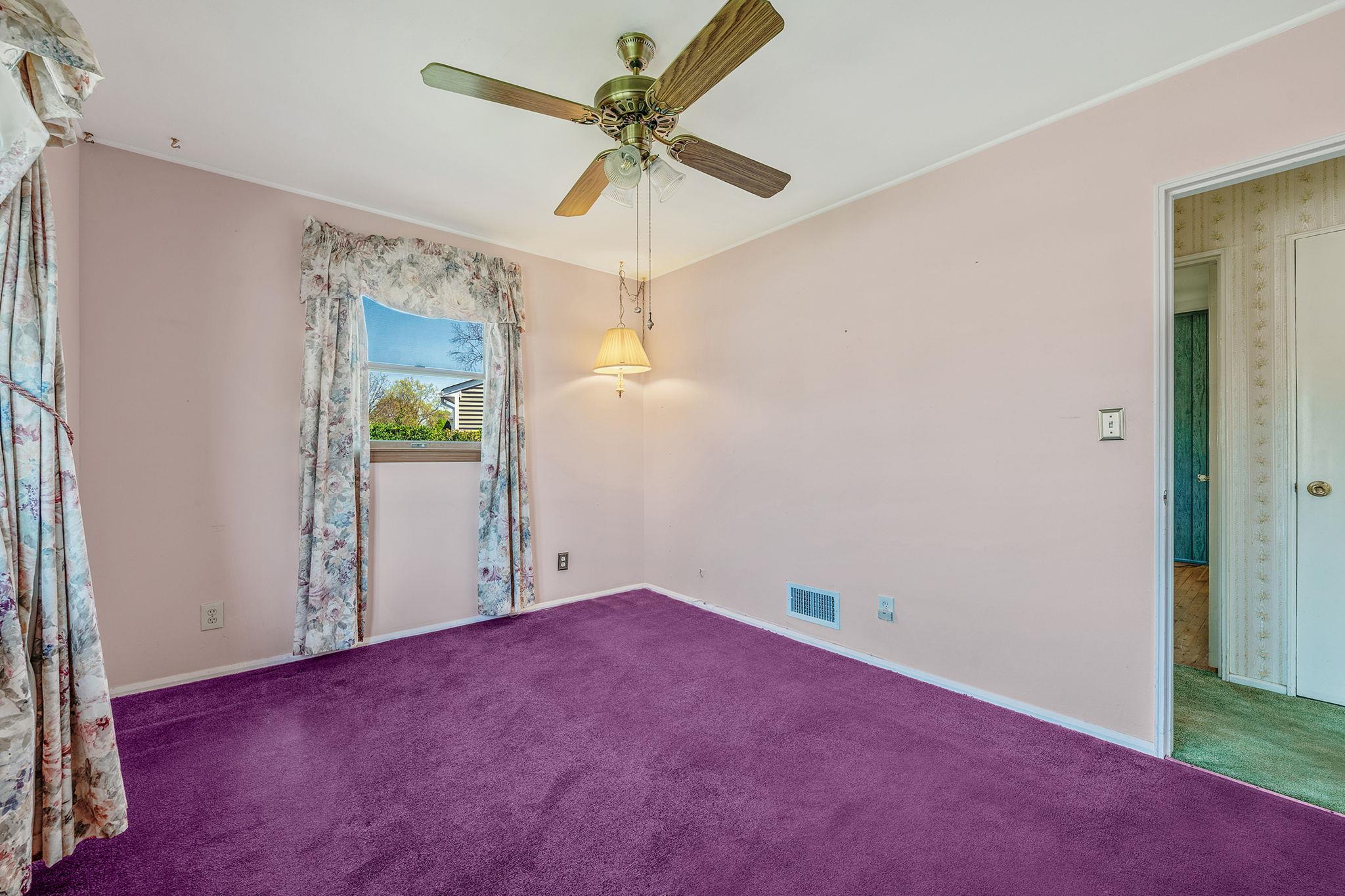 19 Cynthia Lane, Plainview, New York image 17
