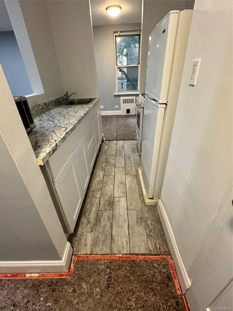 Condo For Sale - 2385 Barker Avenue #2B<br/> Bronx County, Bronx, NY 10467