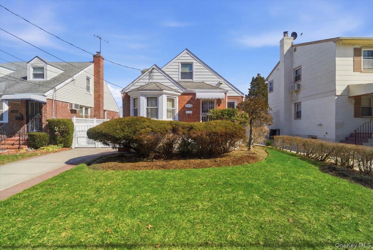 115-11 Parkway Drive