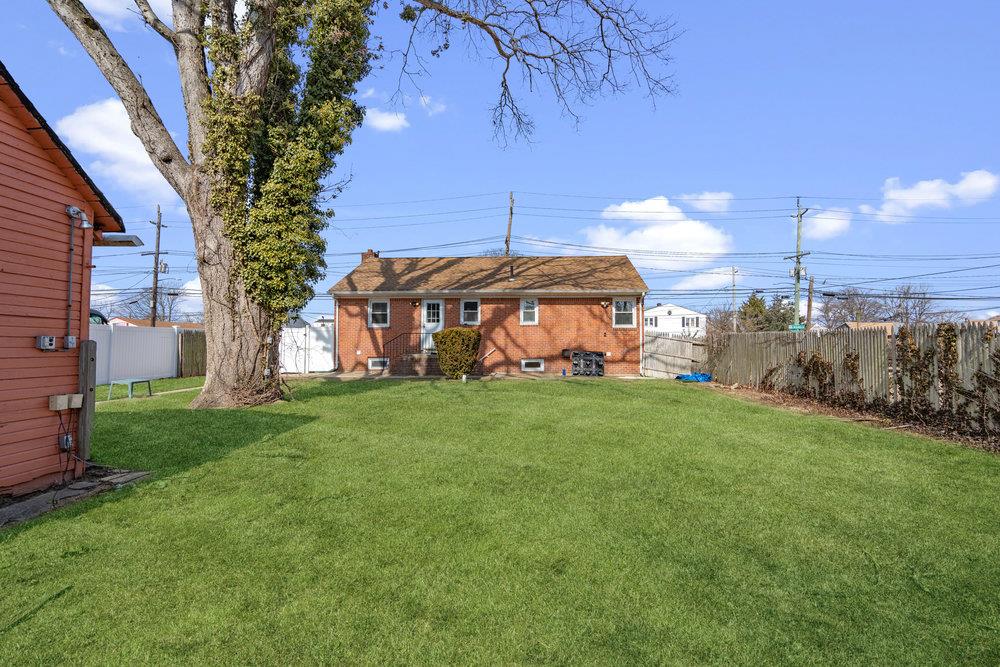 2524 N Jerusalem Road, Bellmore, New York image 17