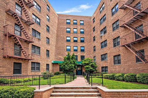 Homes For Sale - 139-05 85th Drive #4G<br/> Briarwood, NY 11435