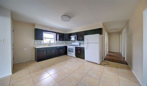 Apartment For Rent - 1322 G Street #2<br/> Valley Stream, NY 11580