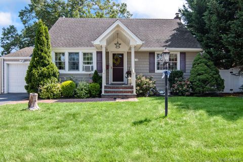 168 Harmony Drive Massapequa Park NY 11762