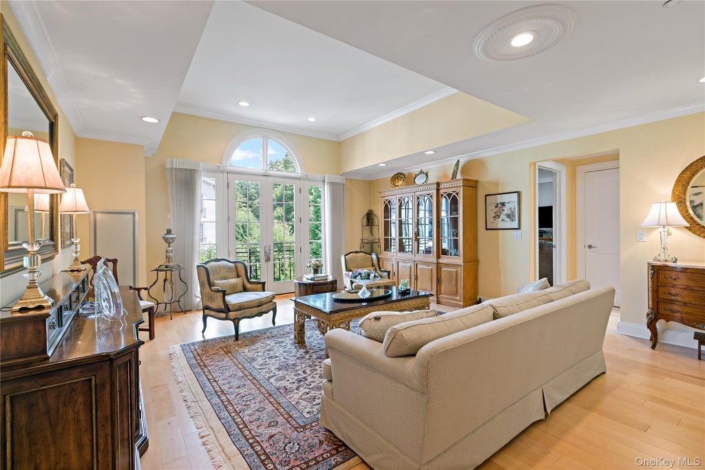 Photo of 427 Trump Park, Shrub Oak, NY 10588 (MLS # 1045118)