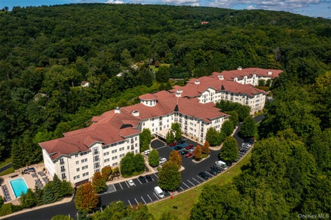 Condo For Sale - 427 Trump Park<br/> Westchester County, Shrub Oak, NY 10588