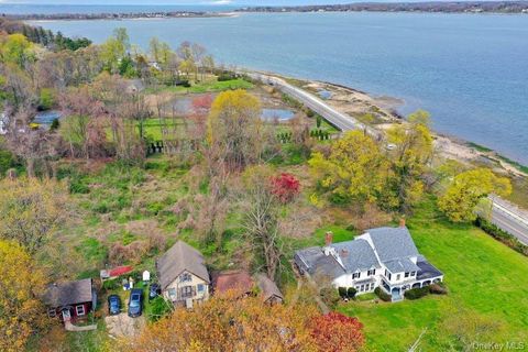 1008 W Shore Road Mill Neck NY 11771