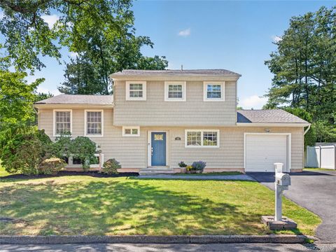 Homes For Sale - 42 Chestnut Oval<br/> Orangeburg, NY 10962