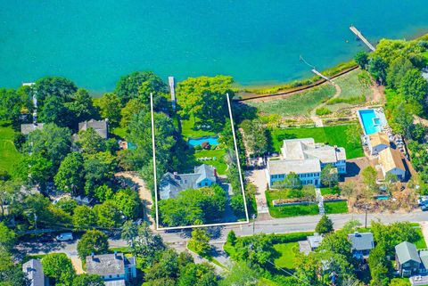 63 Glover Street Sag Harbor NY 11963